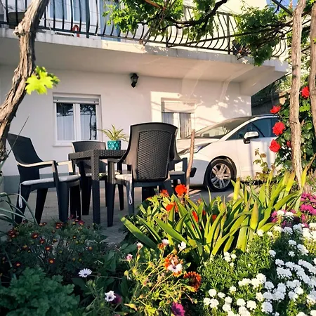 Ivan Domazet Omis Exterior photo